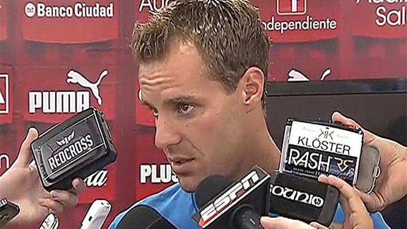 El Ruso Rodriguez lamentó no haber podido respaldar a Almirón dentro de la cancha