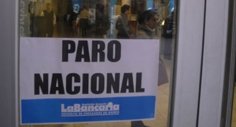 Segundo día de paro bancario y podrían haber faltantes de dinero.