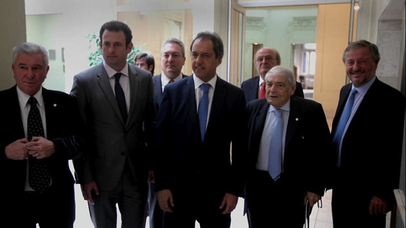 Scioli Y Uia