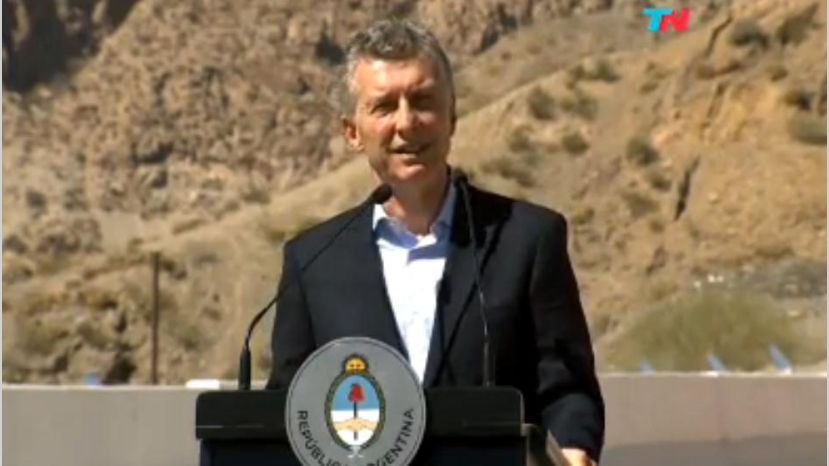 Macri10