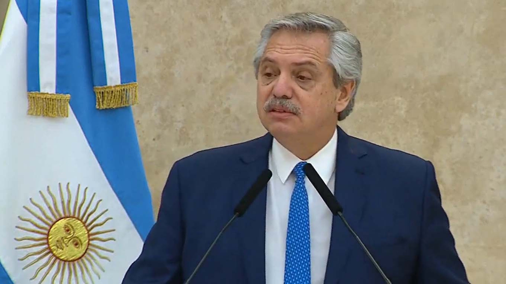 Tiro al blanco contra Alberto Fernández en medio del desconcierto