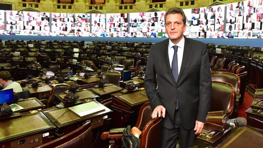 Massa pide apoyo a los gobernadores para sancionar tres leyes económicas