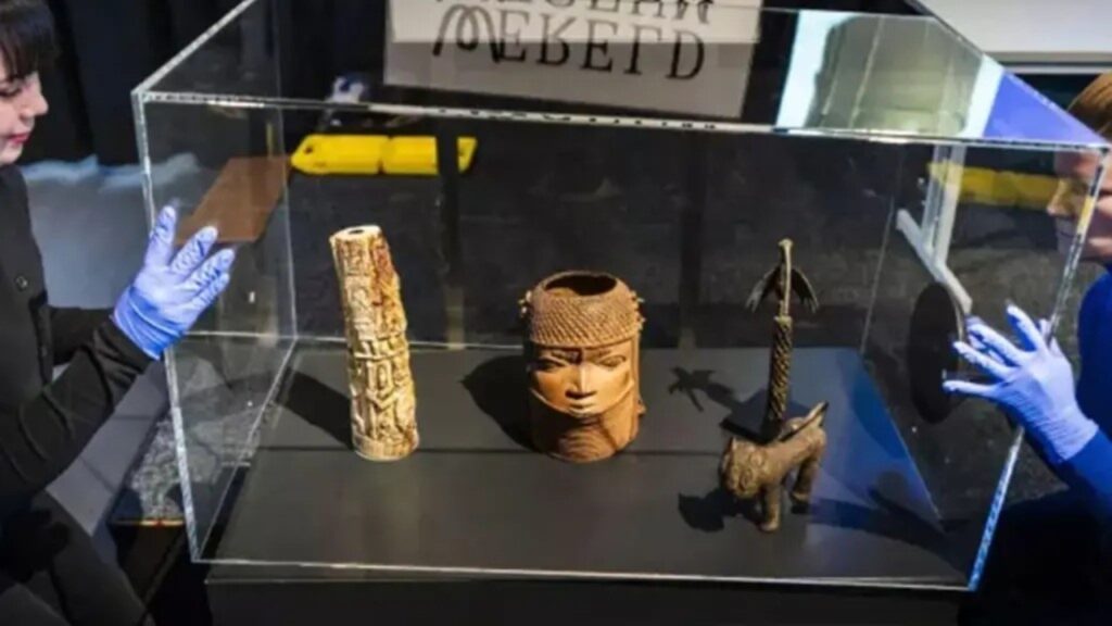 Histórica restitución: Países Bajos devuelve a Nigeria 119 Bronces de Benín Objetos 1024x576