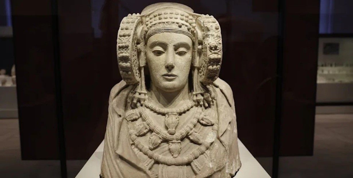 ¿Cómo logró España que Francia le devolviera la Dama de Elche durante la Segunda Guerra?