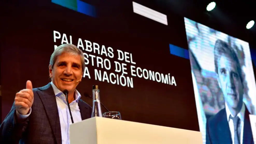 Luis Caputo admitió que la actividad económica "dio mal" pero anticipó inversiones: “El riesgo es perderse la oportunidad" Miinistro